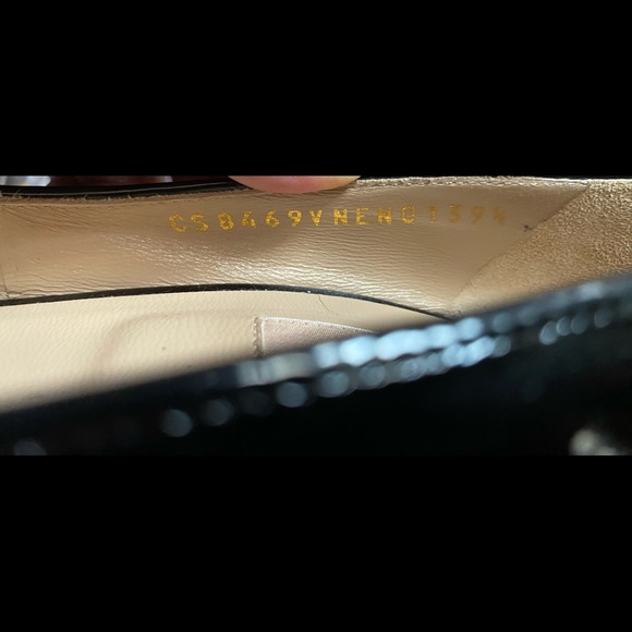 Valentino Garavani Patent Leather Heels - Picture 6 of 6